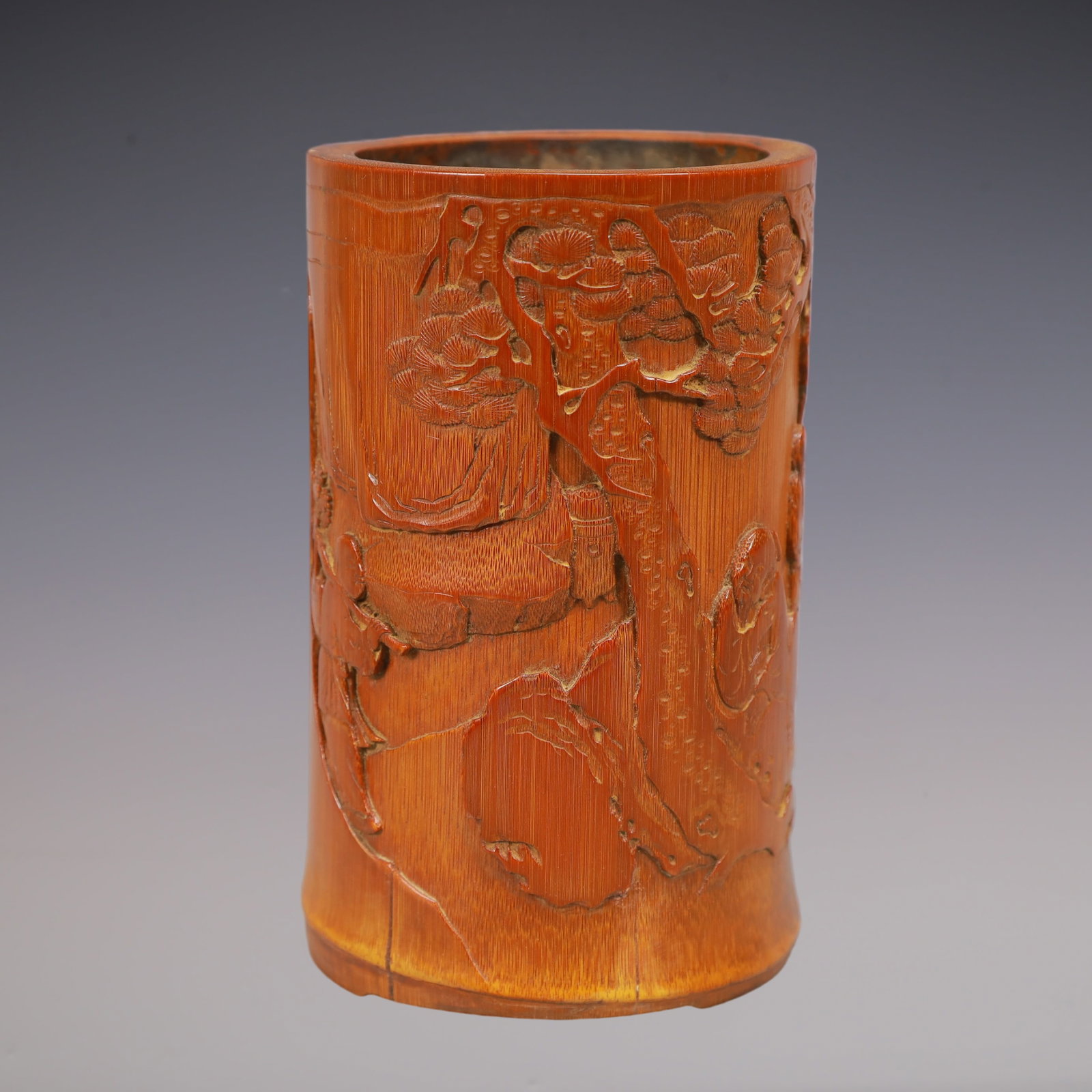 A Exquisite Bamboo Character and Story Pattern with poem Brush Pot: A Exquisite Bamboo Character and Story Pattern with poem Brush Pot Qing Dynasty, China Size:8.5cmx13.5cm Weight:250g (The Dimensions Of All Batches Are Manually Measured.If You Need More Detailed Info