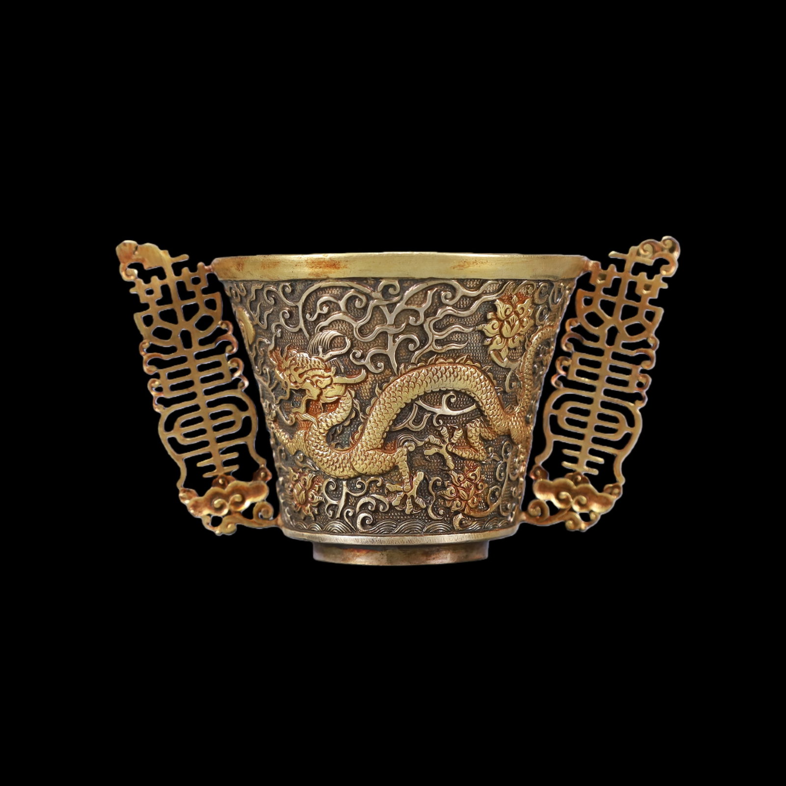 A Exquisite Gilt Silver Lotus Pattern Dragon and Phoenix Pattern Cup - 2