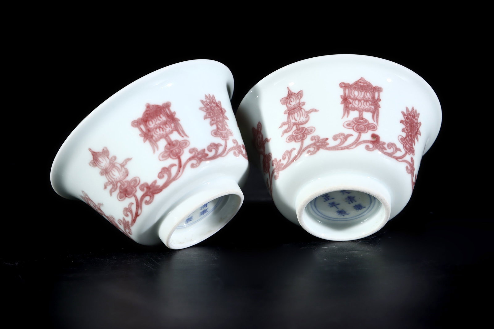 An Exquisite Underglaze-Red Eight Treasures Pattern Cup - 2