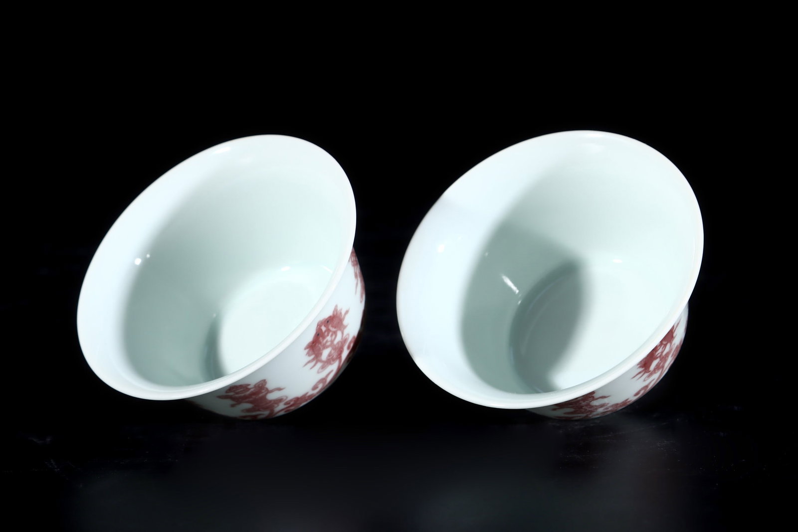 An Exquisite Underglaze-Red Eight Treasures Pattern Cup - 5