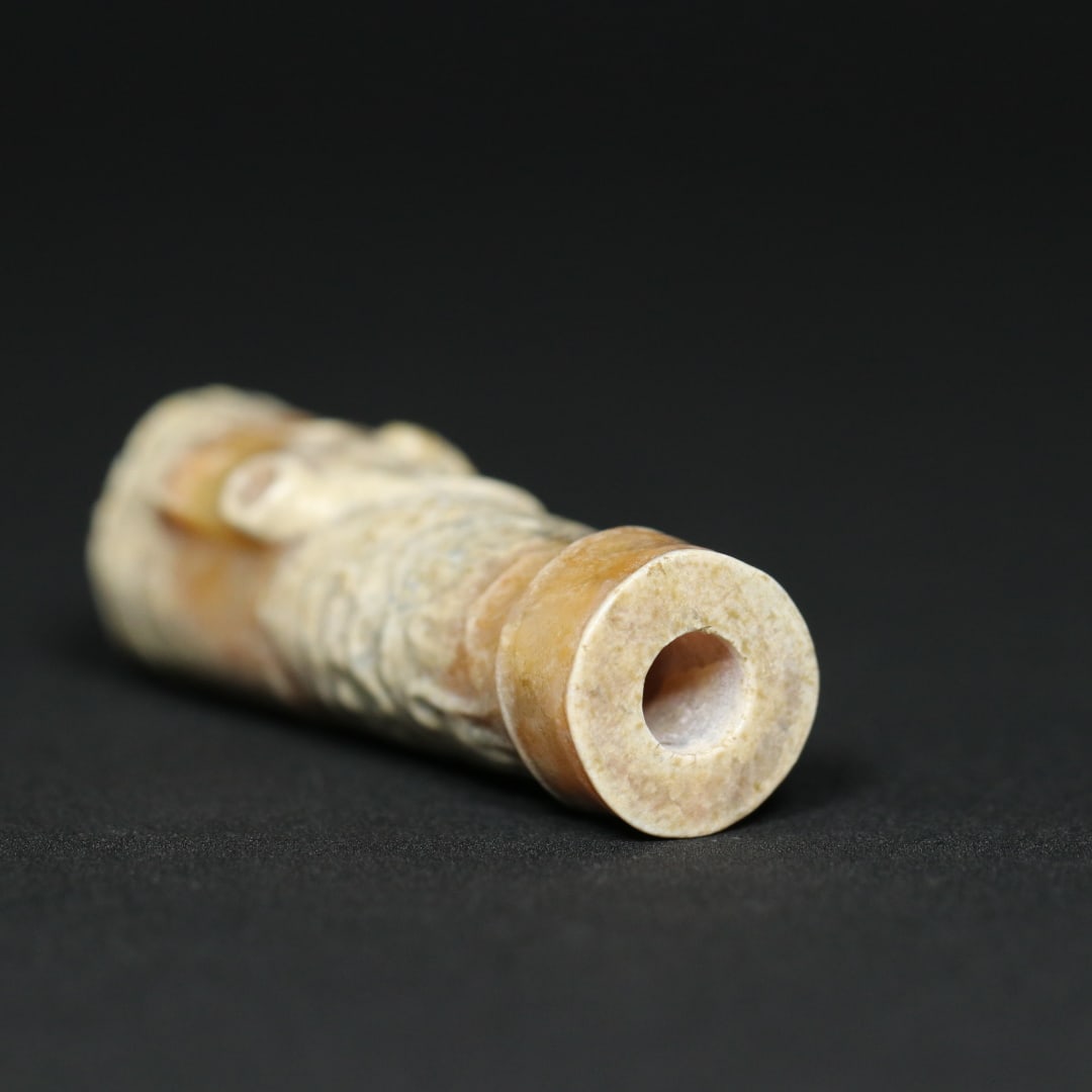 An Exquisite White Jade Pendant - 5