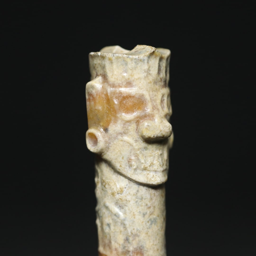 An Exquisite White Jade Pendant - 6