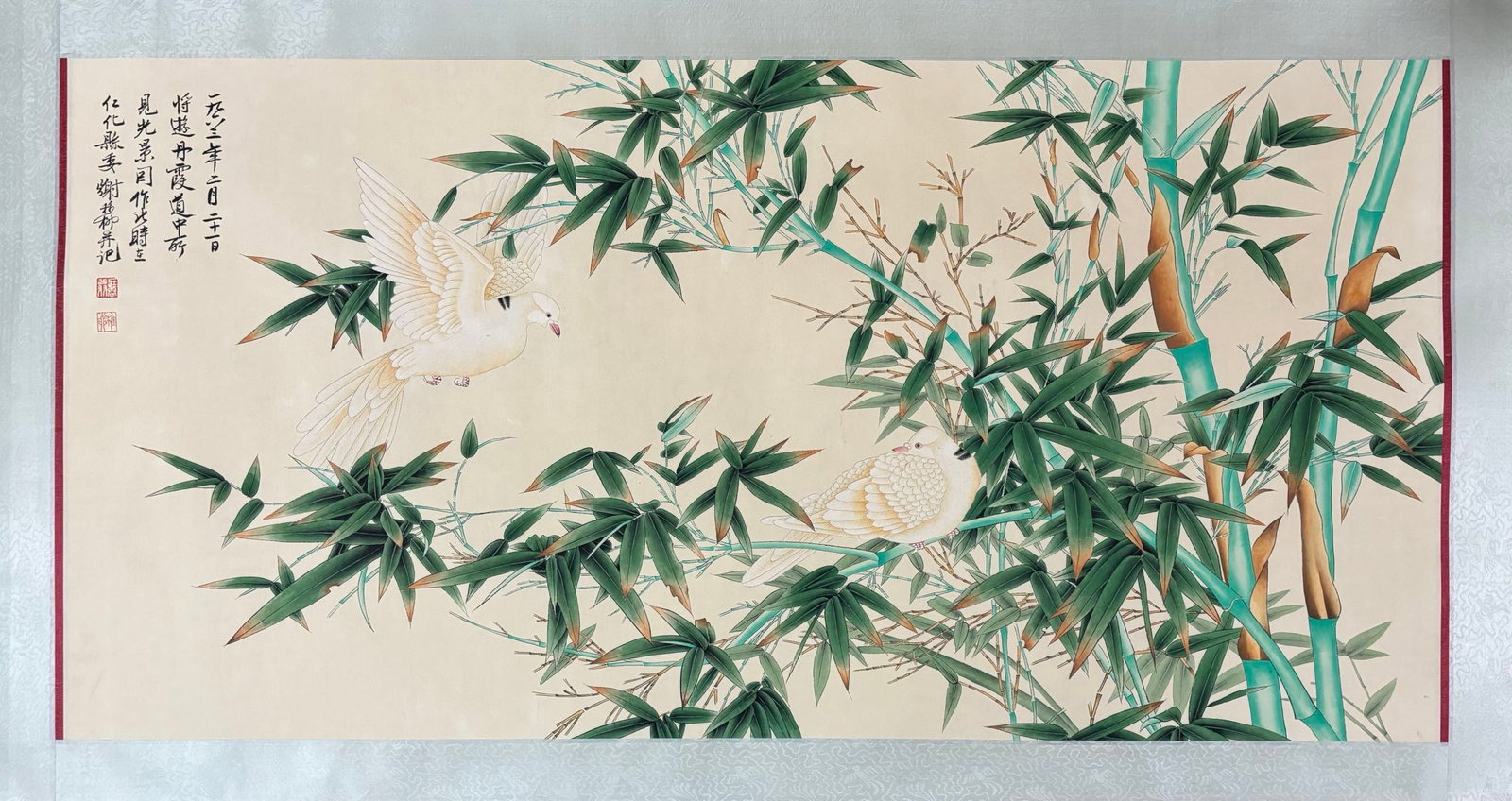An Fabulous Chinese Ink Flower and Bird By Paper: An Fabulous Chinese Ink Flower and Bird By Paper Xie zhiliu Without frame Size:130cmx64.5cm (The Dimensions Of All Batches Are Manually Measured.If You Need More Detailed Information, Please Contact
