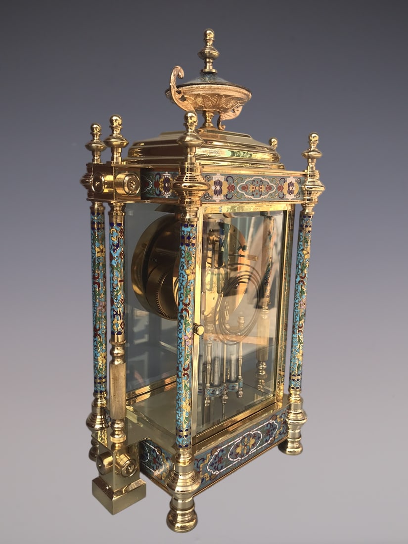 An Exquisite Gilt Bronze Lotus Pattern Clock - 7