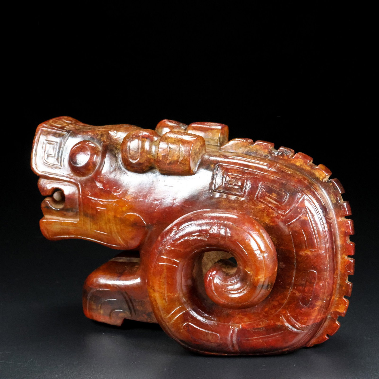 An Exquisite White Jade Dragon Ornament - 6