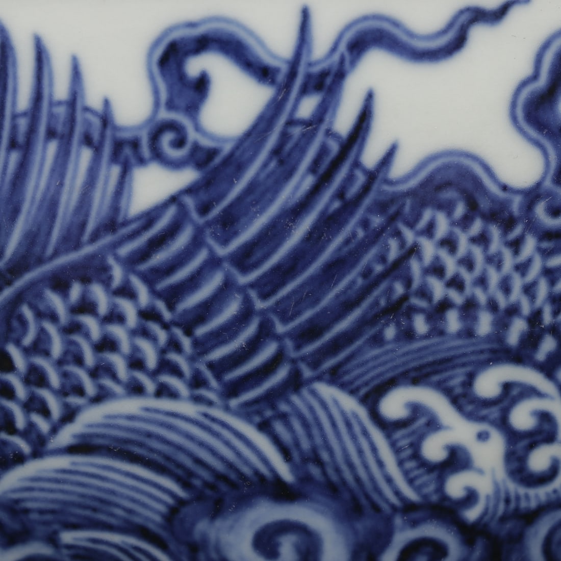 An Exquisite Blue and White Seawater Pattern Dragon Pattern Vat - 6