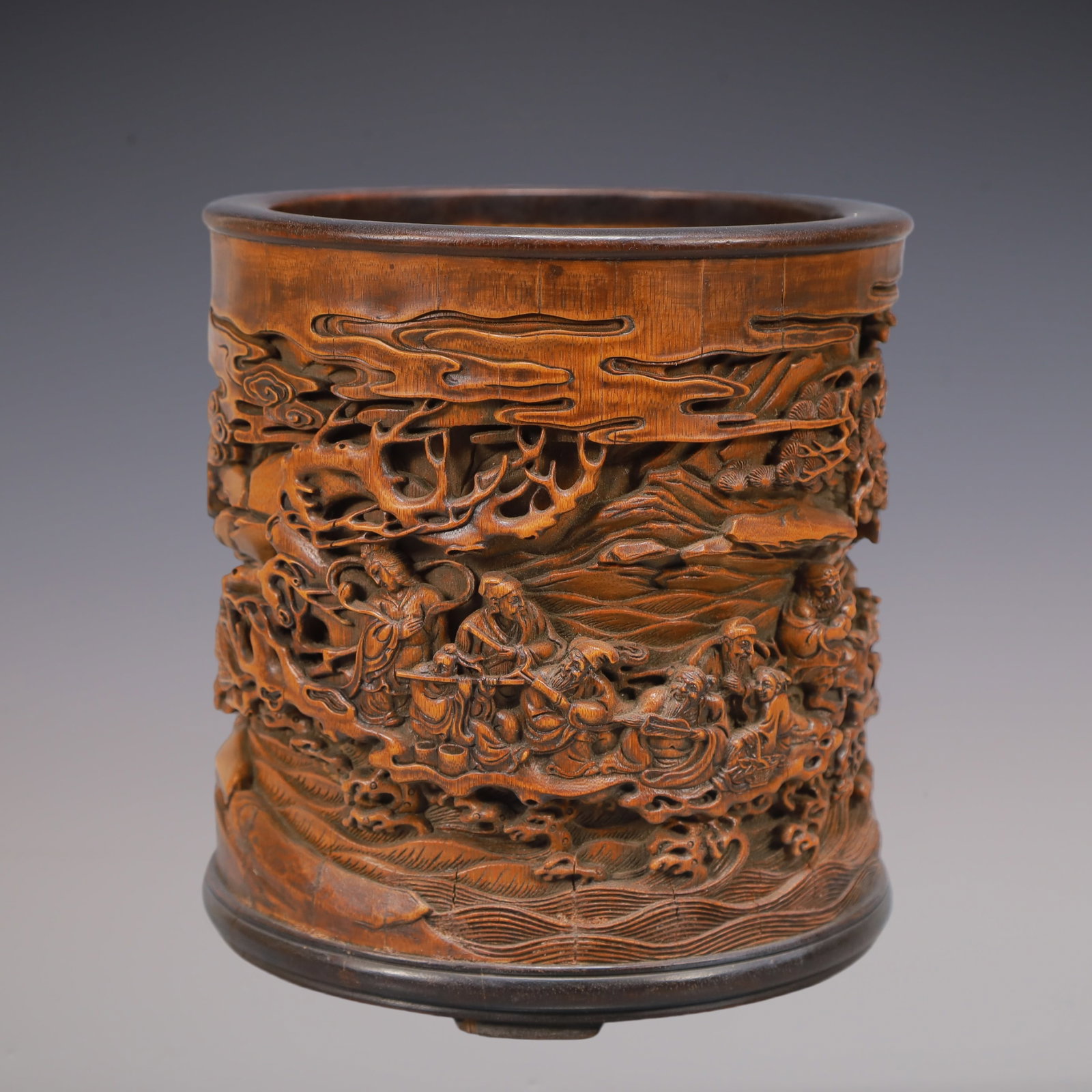 A Exquisite Bamboo Landscape and Figure Pattern with poem Brush Pot: A Exquisite Bamboo Landscape and Figure Pattern with poem Brush Pot Qing Dynasty, China Size:15cmx16cm Weight:700g (The Dimensions Of All Batches Are Manually Measured.If You Need More Detailed Inform