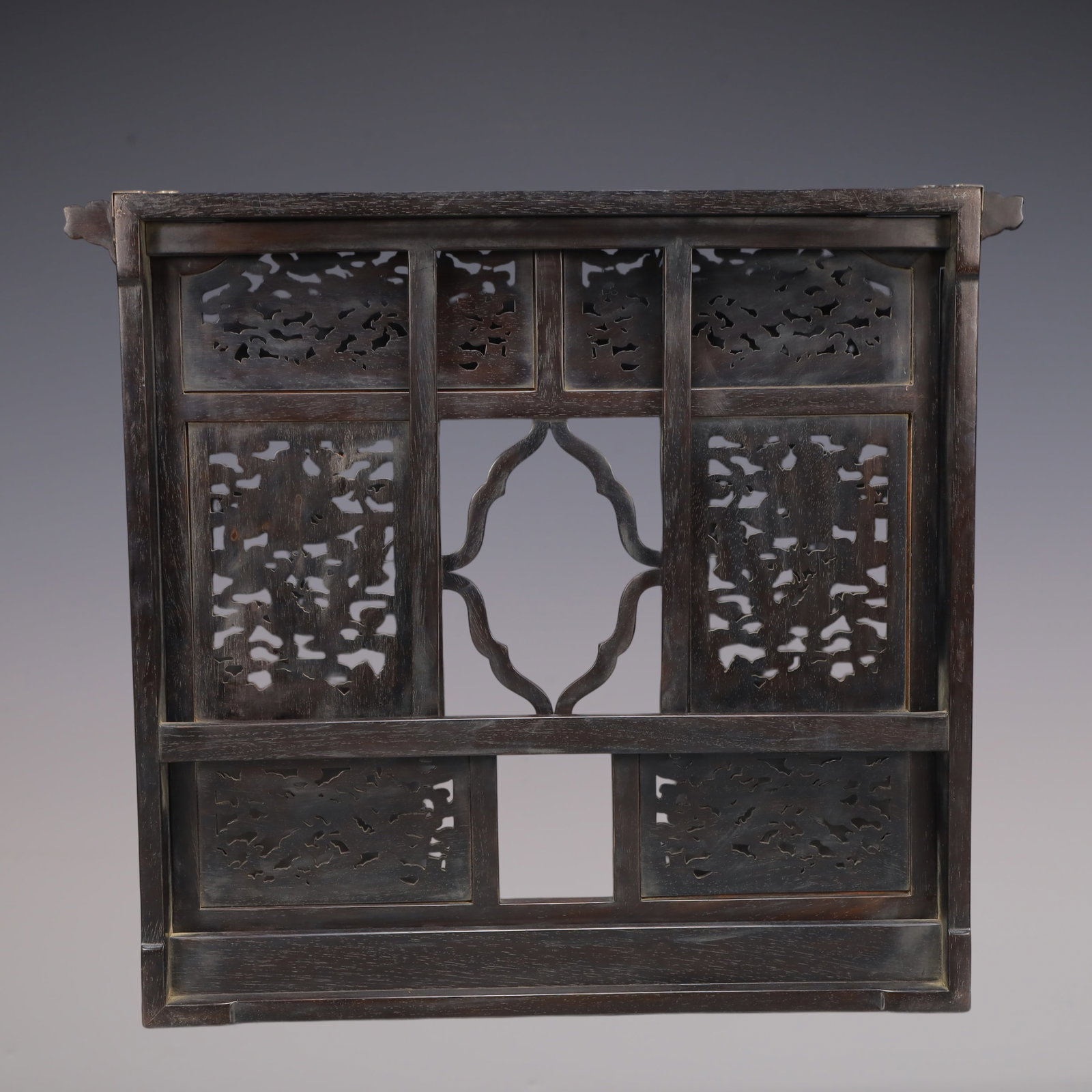 A Exquisite Zitanwood Dragon Pattern Ornament - 5