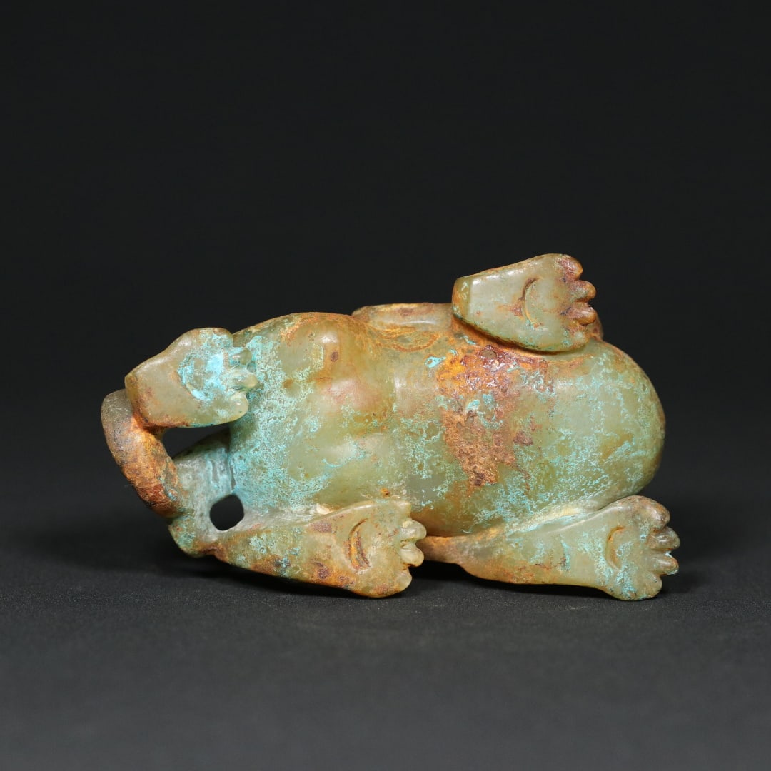 An Exquisite White Jade Auspicious Beast Ornament - 3