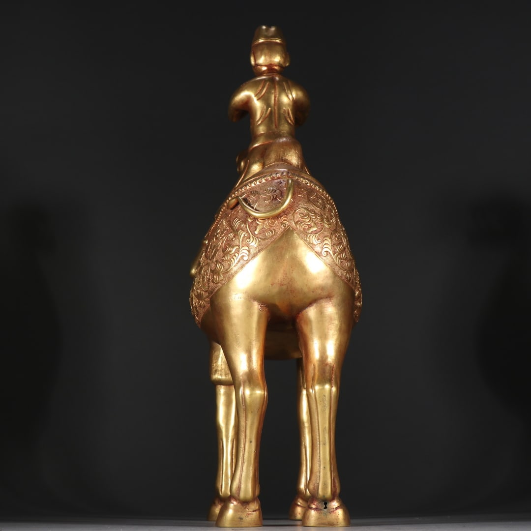 An Exquisite Gilt Bronze Camel Ornament - 4