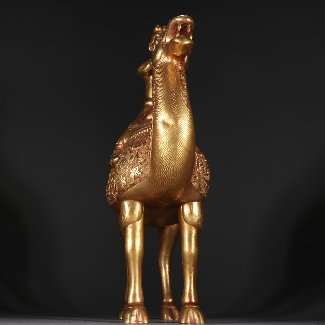An Exquisite Gilt Bronze Camel Ornament - 7