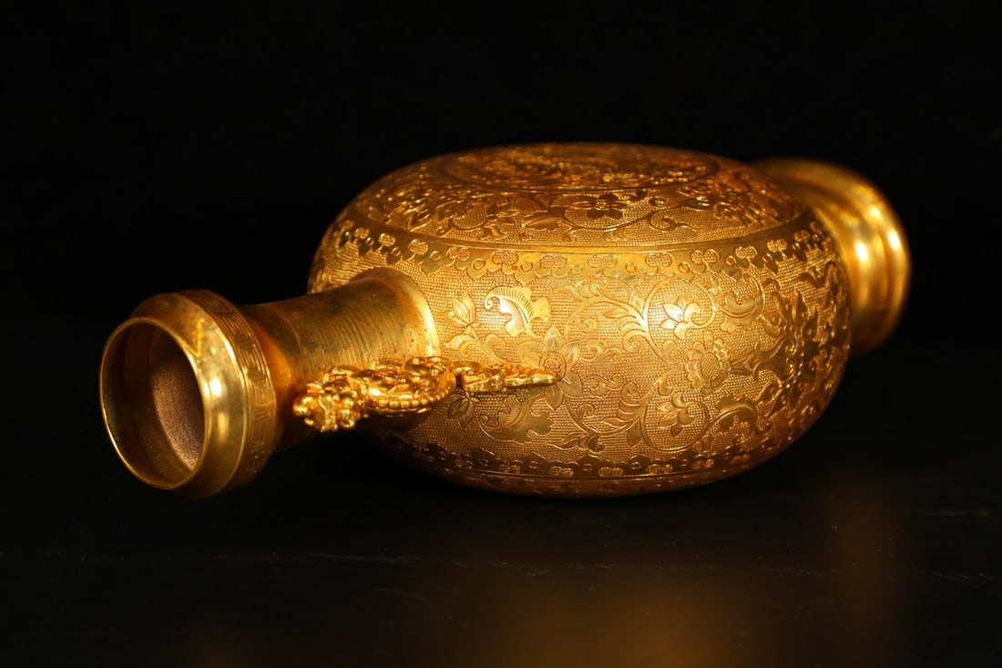 An Exquisite Gilt Bronze Lotus Pattern Dragon Pattern Double-Ears Vase - 8