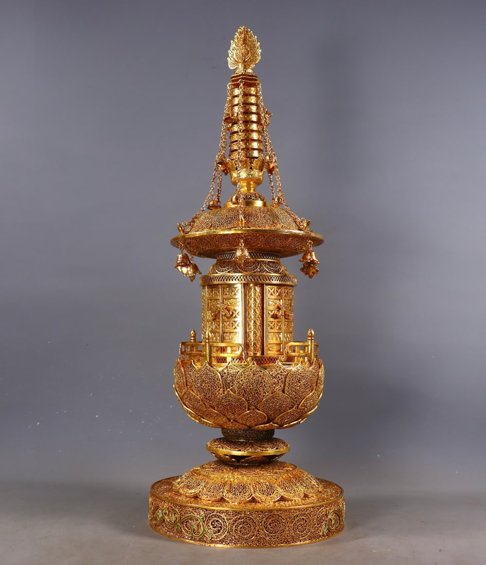 An Exquisite Gilt Bronze Lotus Pattern Pagoda - 2