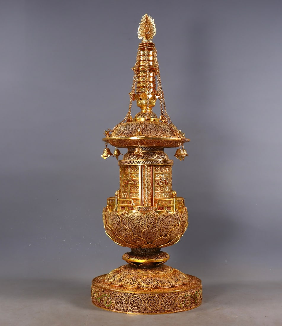 An Exquisite Gilt Bronze Lotus Pattern Pagoda - 4