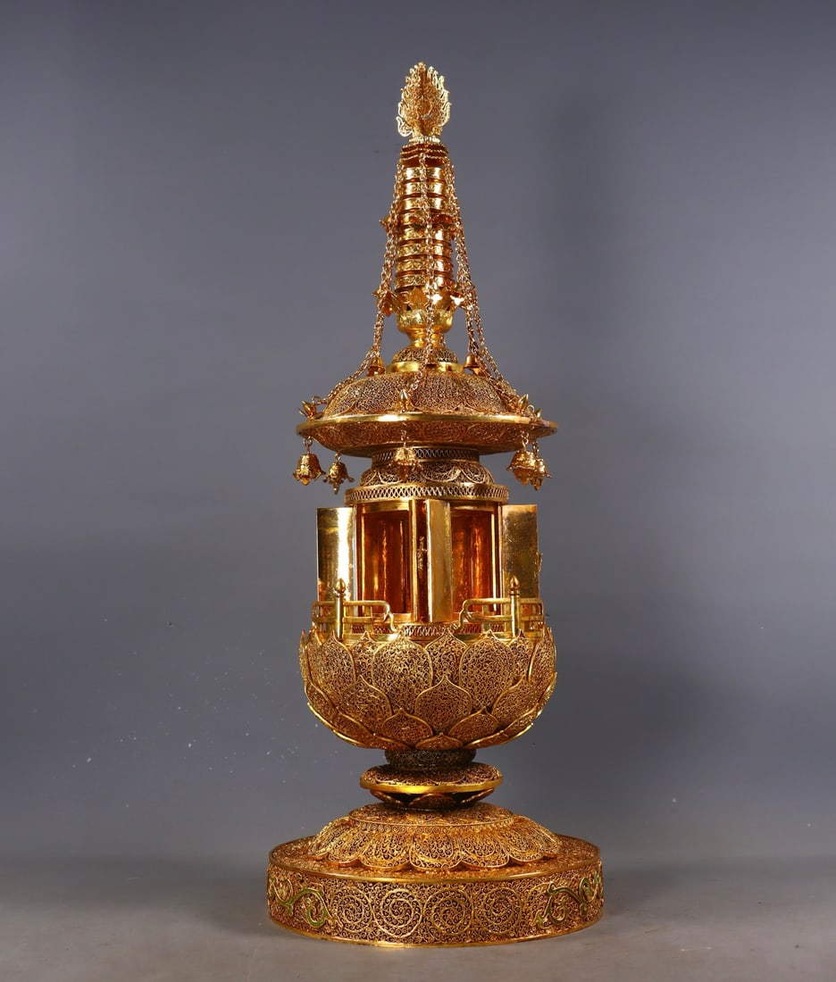 An Exquisite Gilt Bronze Lotus Pattern Pagoda - 5