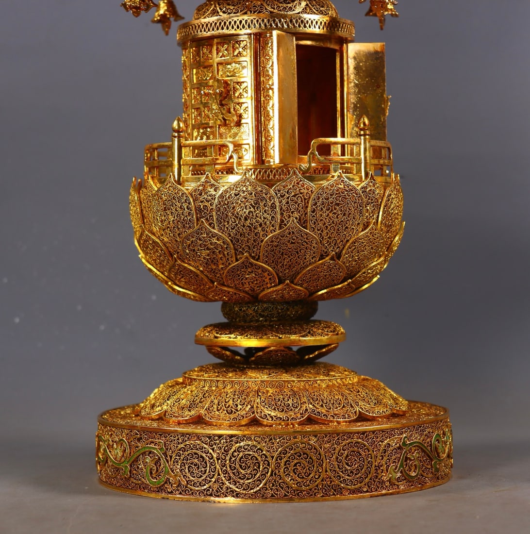An Exquisite Gilt Bronze Lotus Pattern Pagoda - 8