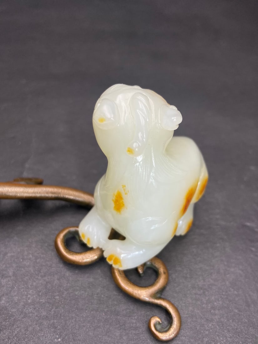 An Exquisite White Jade Auspicious Beast Pendant - 5