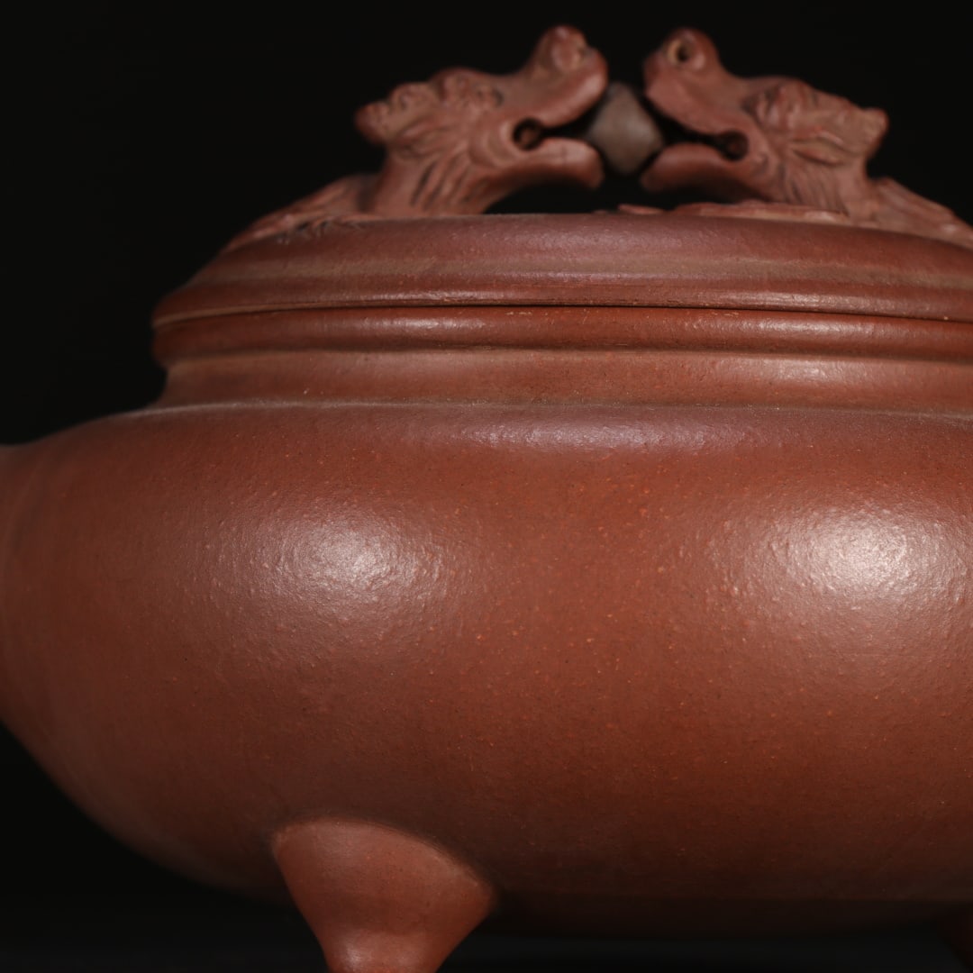 An Exquisite Purple Sands Teapot - 2