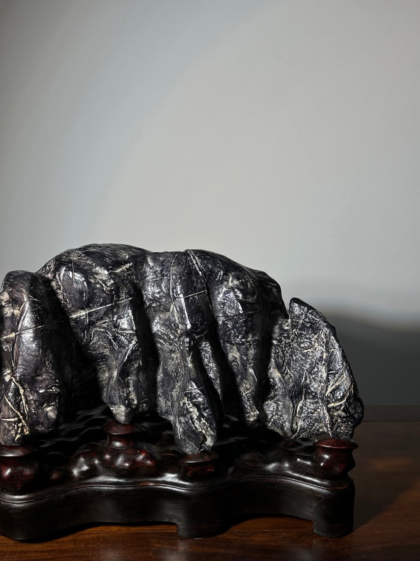 An Exquisite Lingbi Stone ?Ornament - 3