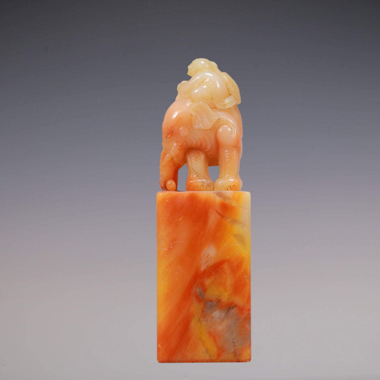 A Exquisite Shoushan Stone Seal - 2