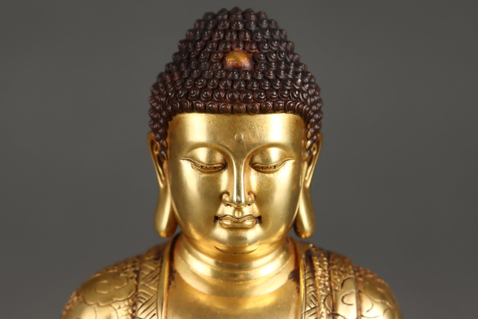 An Exquisite Gilt Bronze Buddha Statue - 5
