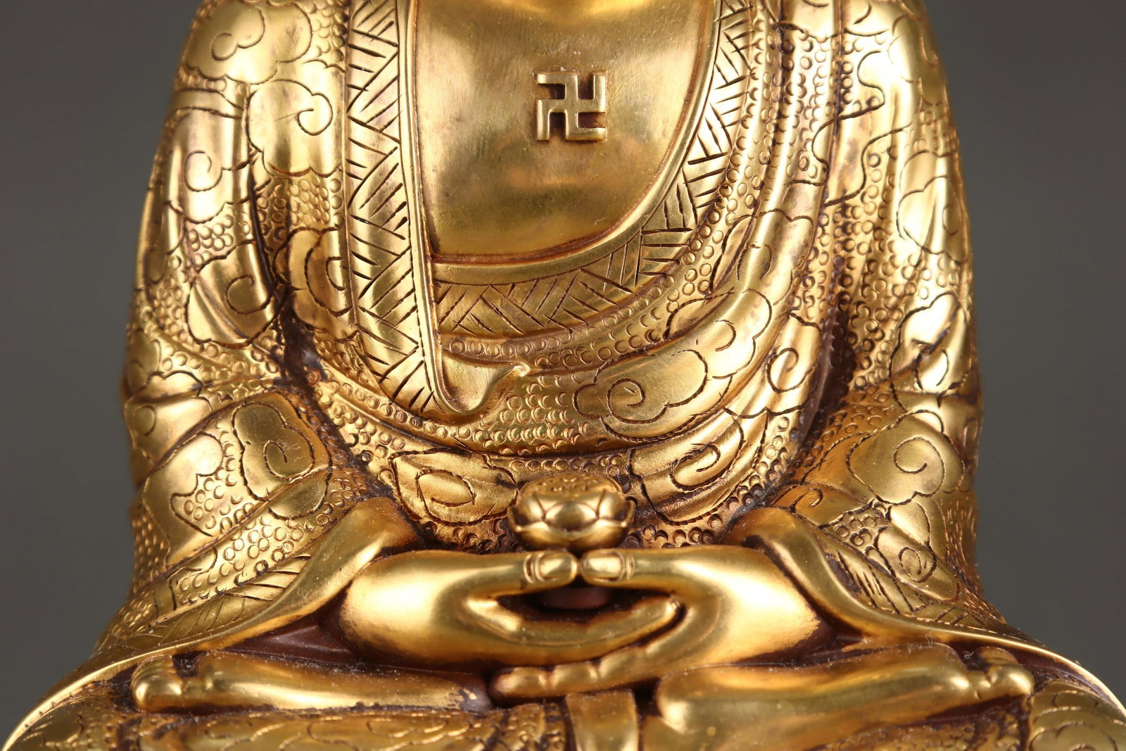 An Exquisite Gilt Bronze Buddha Statue - 6