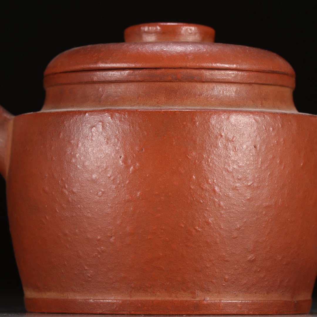 An Exquisite Purple Sands Teapot - 2