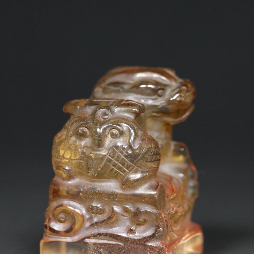 An Exquisite Crystal Auspicious Beast Seal - 9