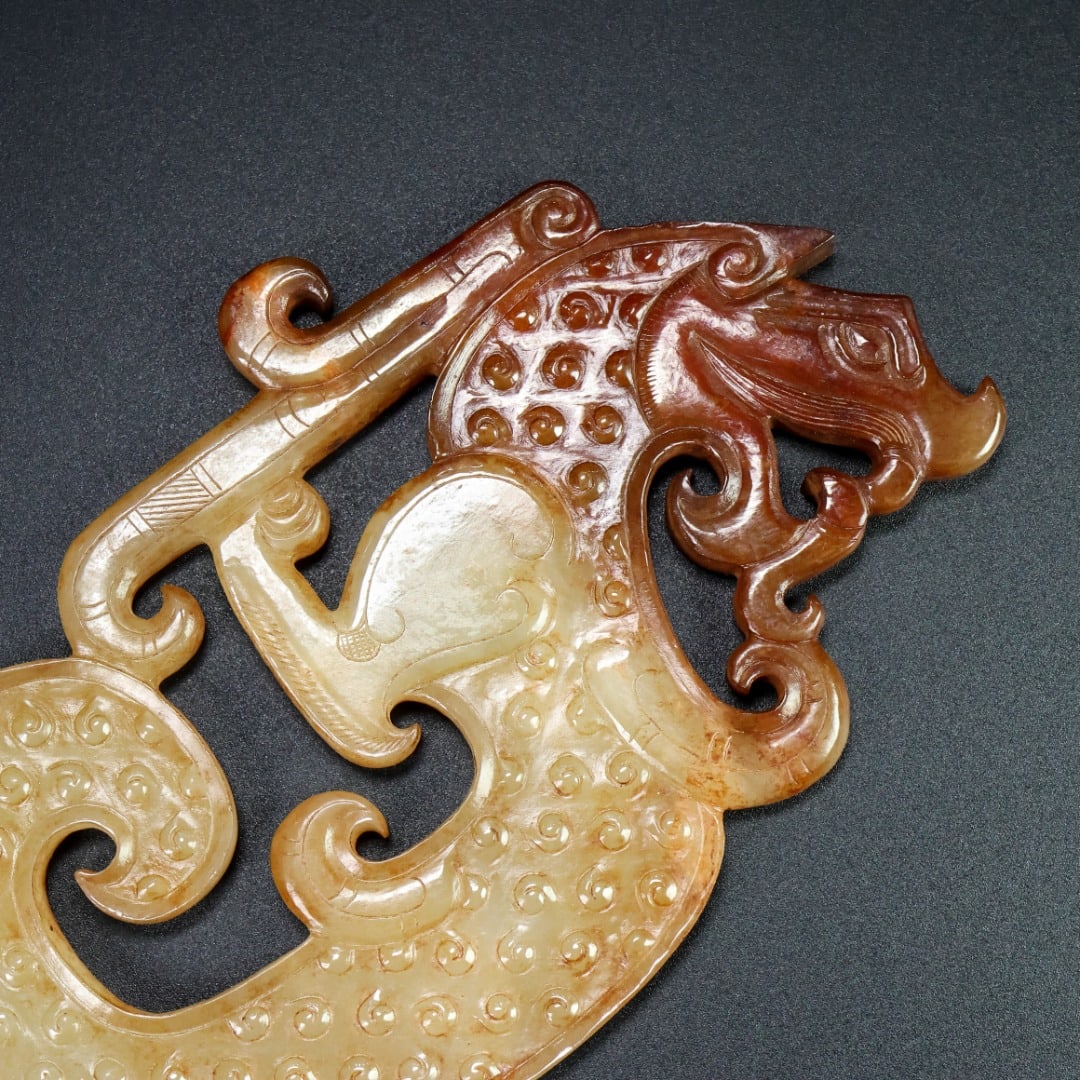 An Exquisite White Jade Dragon Pattern Ornament - 9