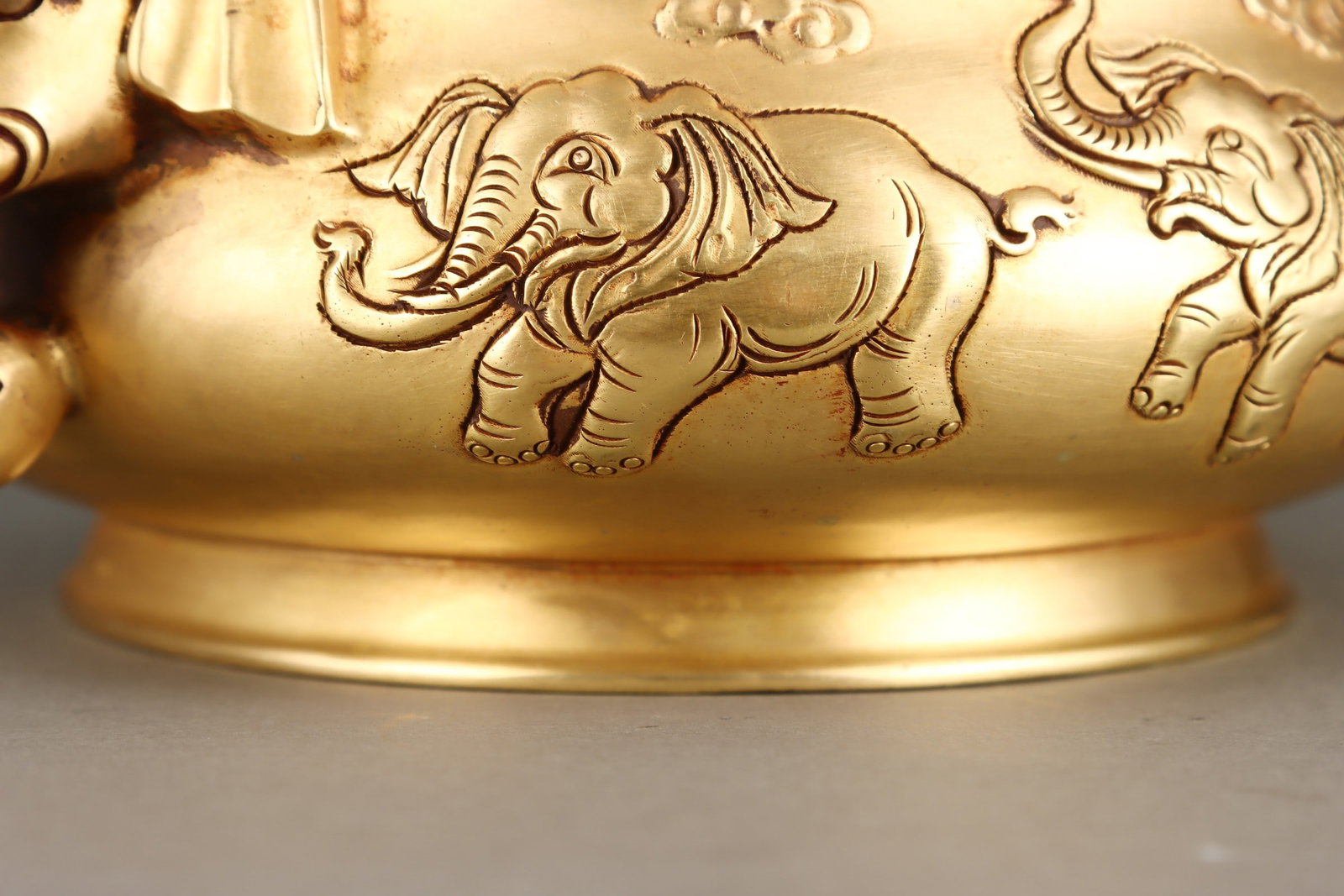 An Exquisite Gilt Bronze Elephant Pattern Dragon Pattern Double-Ears Censer - 5