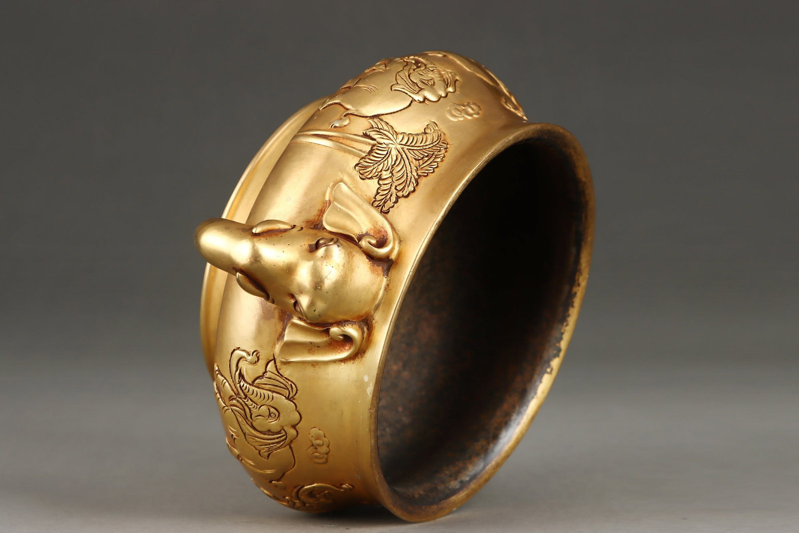 An Exquisite Gilt Bronze Elephant Pattern Dragon Pattern Double-Ears Censer - 6