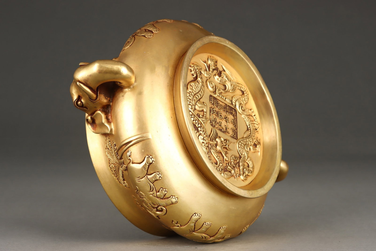 An Exquisite Gilt Bronze Elephant Pattern Dragon Pattern Double-Ears Censer - 7