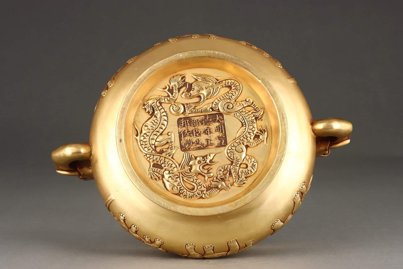 An Exquisite Gilt Bronze Elephant Pattern Dragon Pattern Double-Ears Censer - 9