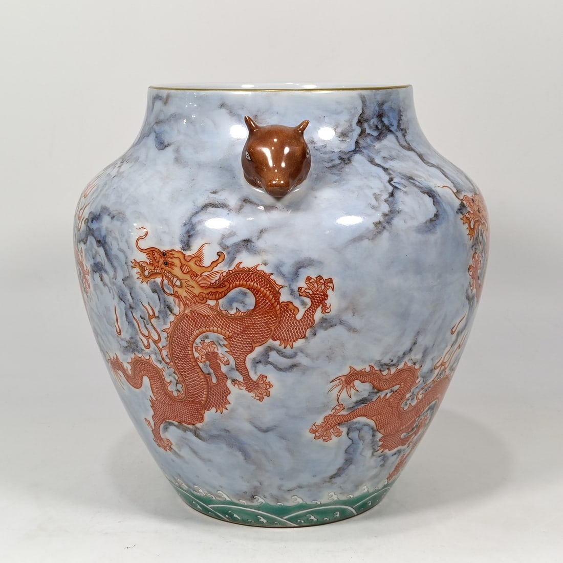 An Exquisite Iron-Red Dragon Pattern Seawater Pattern Double-Ears Jar - 2