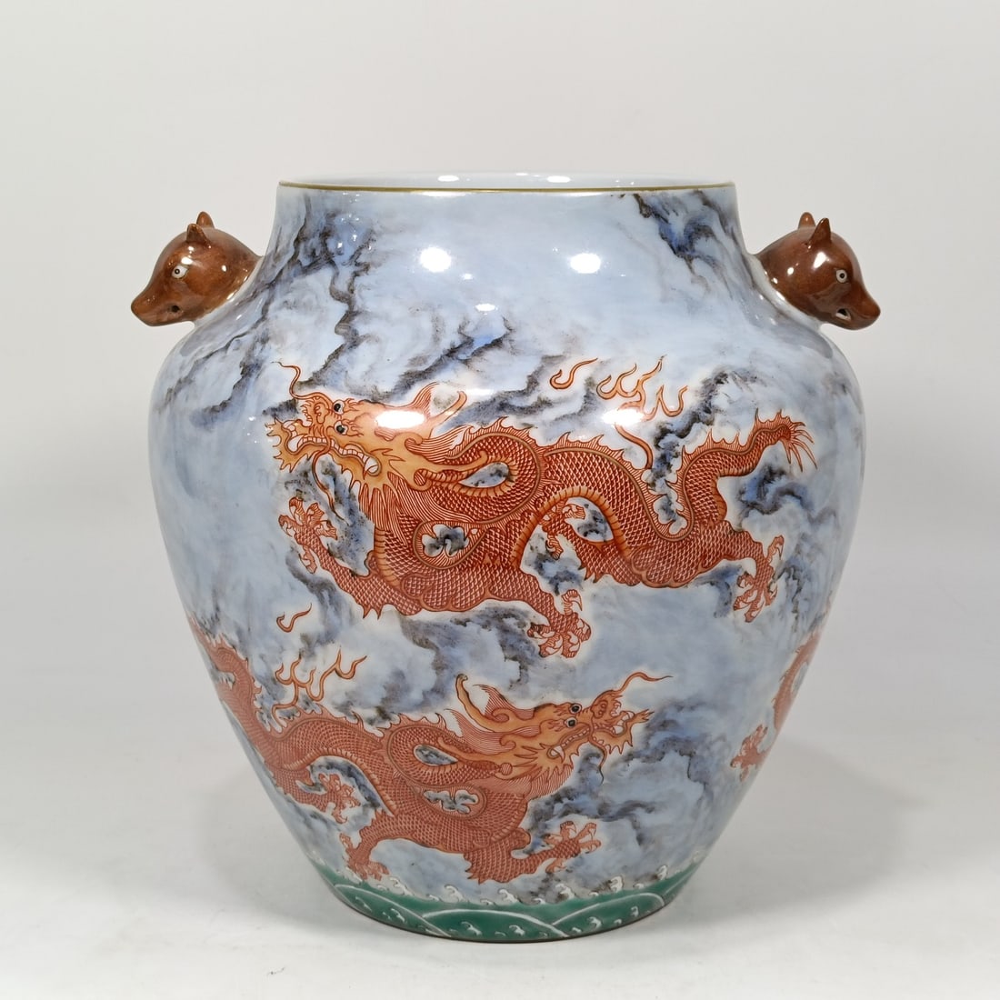 An Exquisite Iron-Red Dragon Pattern Seawater Pattern Double-Ears Jar - 3