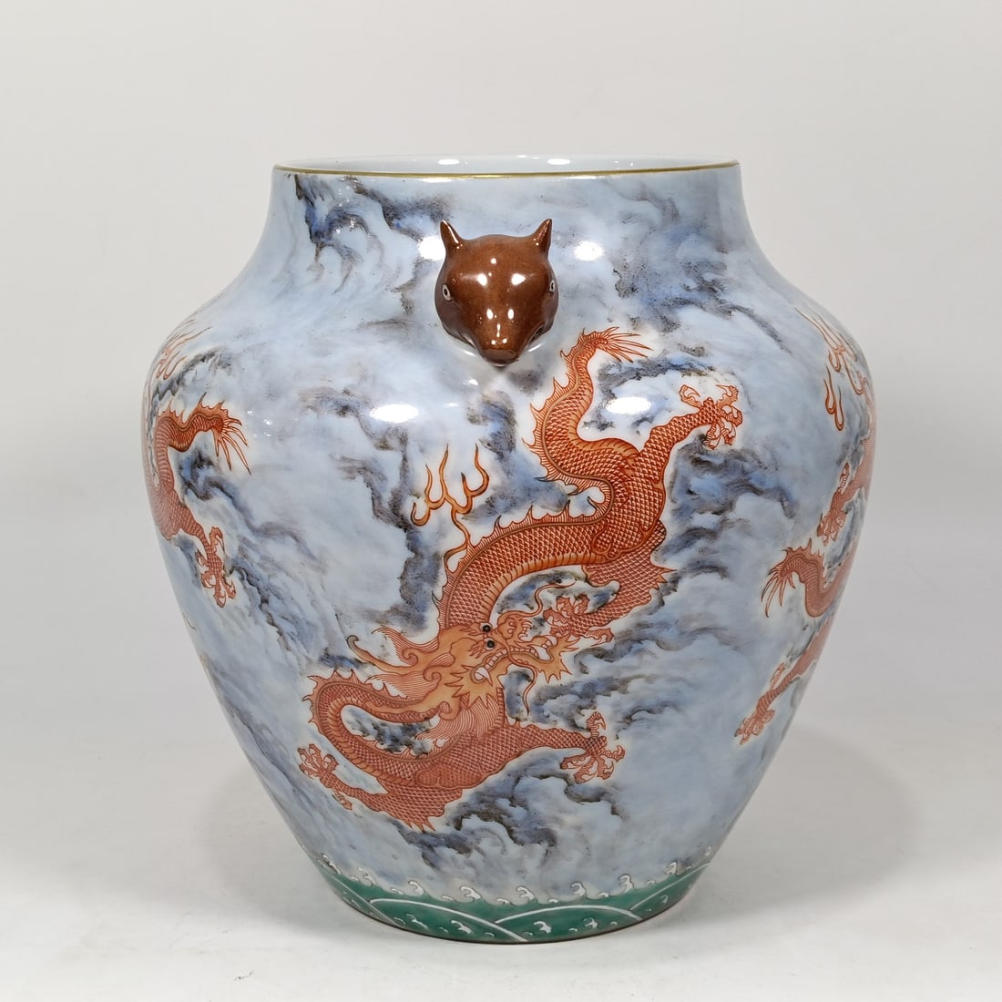 An Exquisite Iron-Red Dragon Pattern Seawater Pattern Double-Ears Jar - 4