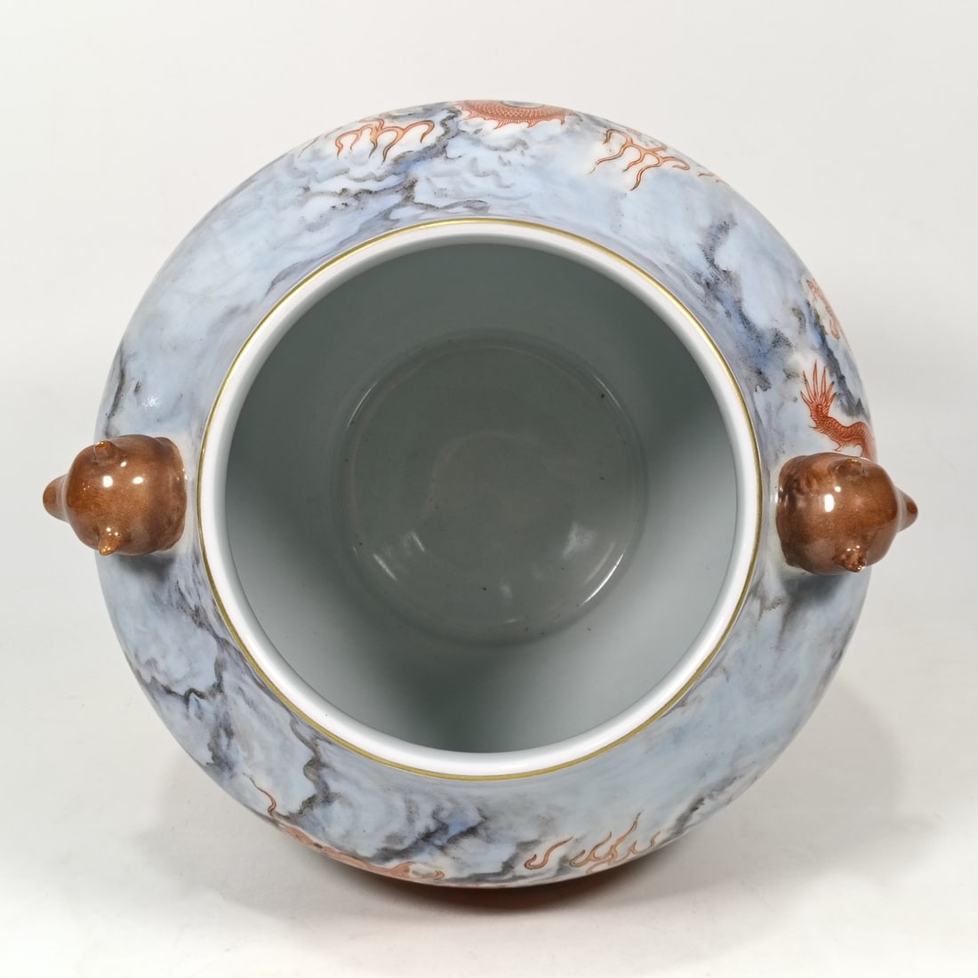 An Exquisite Iron-Red Dragon Pattern Seawater Pattern Double-Ears Jar - 5