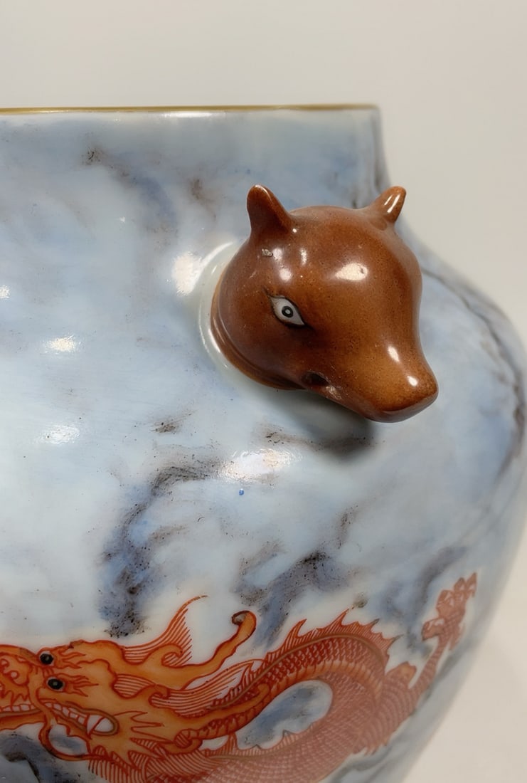 An Exquisite Iron-Red Dragon Pattern Seawater Pattern Double-Ears Jar - 8