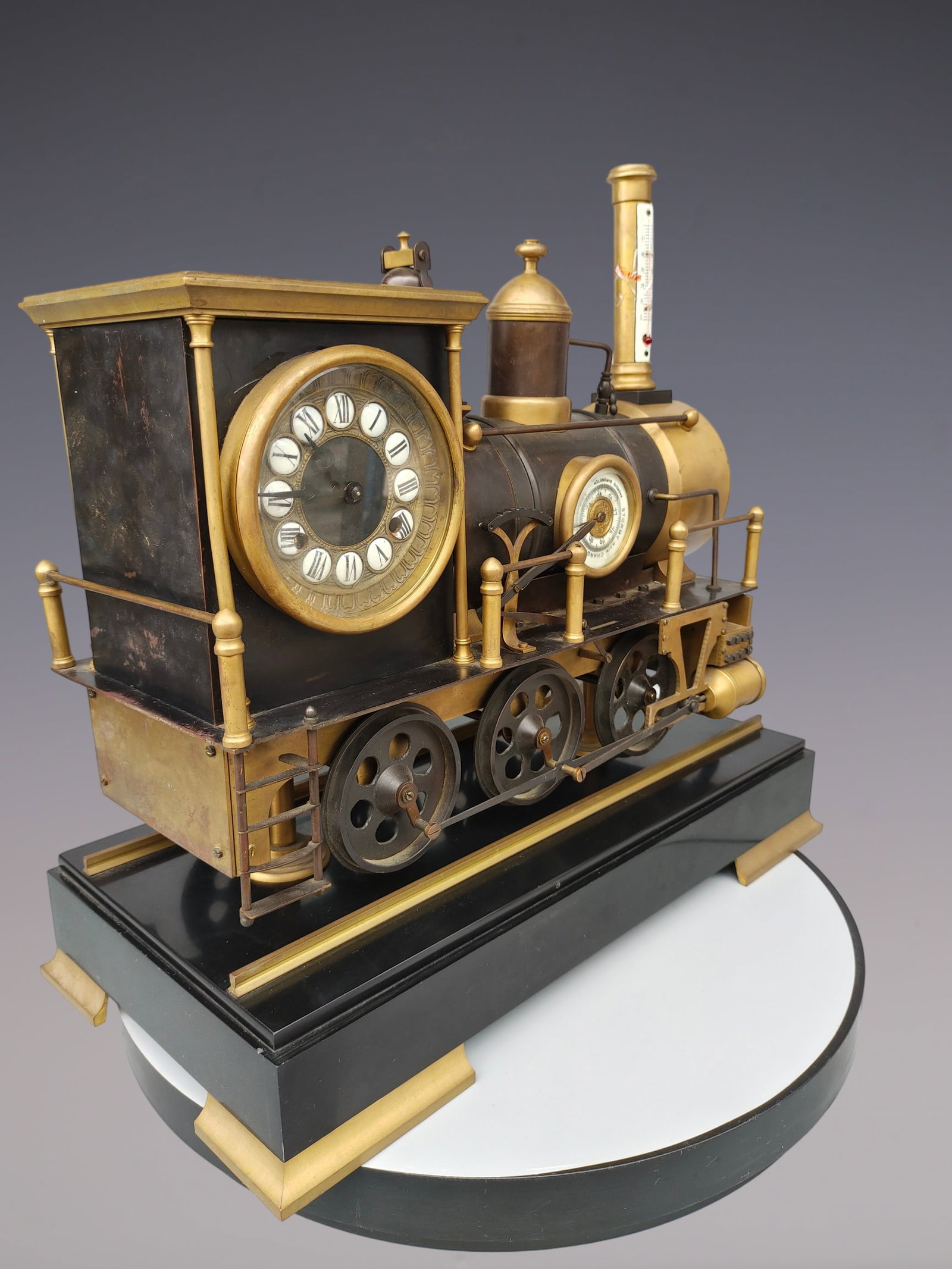 An Exquisite Gilt Bronze Train-Shaped Clock - 8