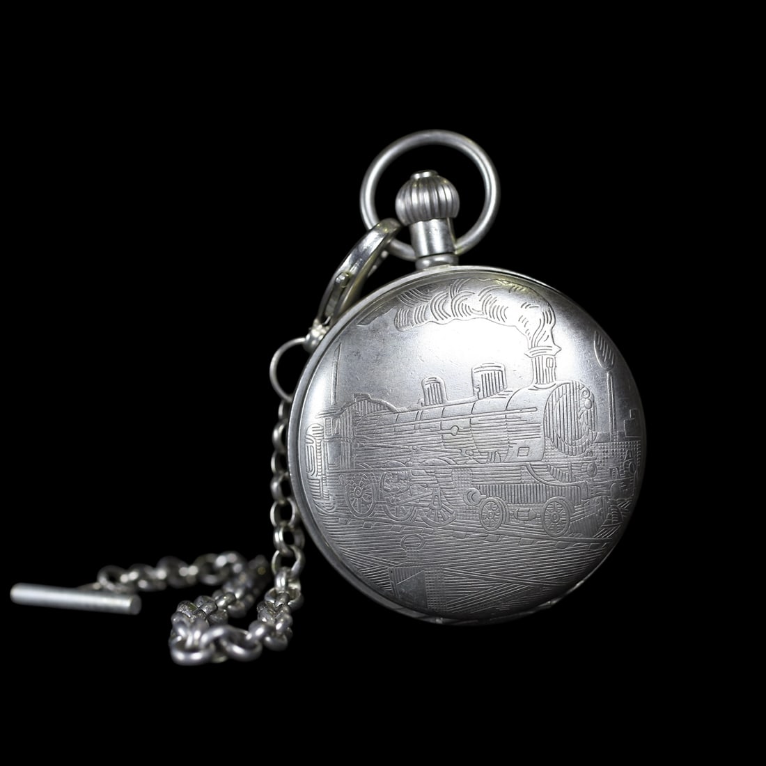 An Exquisite Silver Pocket watch: An Exquisite Silver Pocket watch Qing Dynasty, China Size:5.0cm (The Dimensions Of All Batches Are Manually Measured.If You Need More Detailed Information, Please Contact Our Customer Service Before