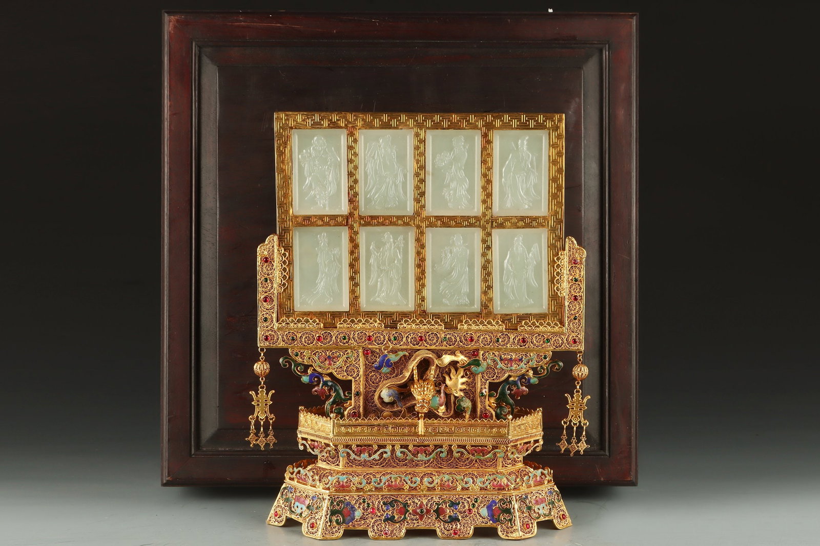 An Exquisite Gilt Bronze Inlaid White Jade Figure Pattern with poem Screen: An Exquisite Gilt Bronze Inlaid White Jade Figure Pattern with poem Screen Qing Dynasty, China Qianlong Four-character Mark Size:37.5cmx29cm Weight:2264g (The Dimensions Of All Batches Are Manually