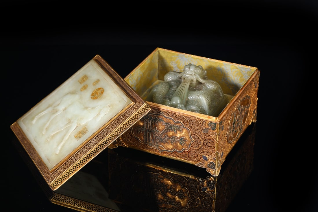 An Exquisite White Jade Dragon Pattern Seal - 5