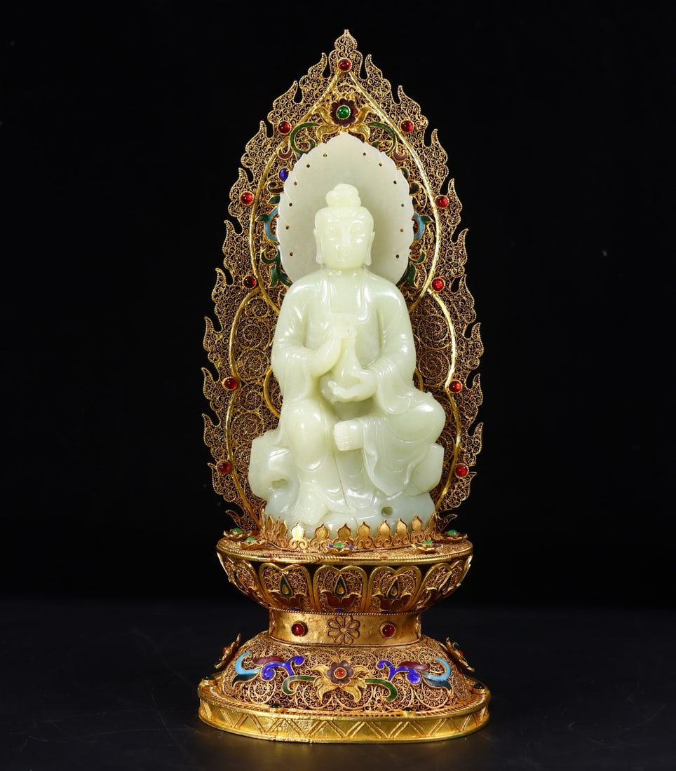An Exquisite Gilt Bronze Inlaid White Jade Buddha Statue: An Exquisite Gilt Bronze Inlaid White Jade Buddha Statue Qing Dynasty, China Size:30.5cmx13cmx10cm Weight:1225g (The Dimensions Of All Batches Are Manually Measured.If You Need More Detailed