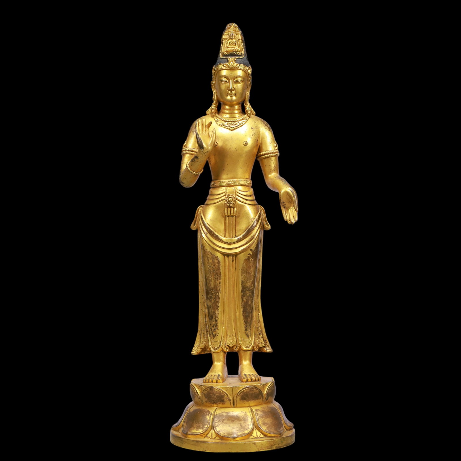 An Exquisite Gilt Bronze Statue of Avalokitesvara: An Exquisite Gilt Bronze Statue of Avalokitesvara Ming Dynasty, China Size:11cmx38cm Weight:2700g (The Dimensions Of All Batches Are Manually Measured.If You Need More Detailed Information, Please