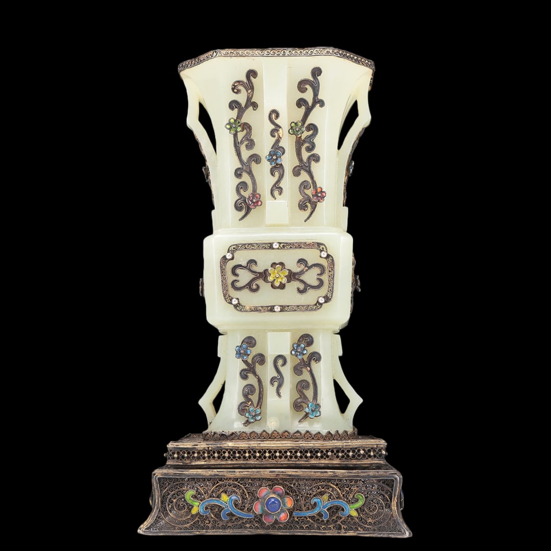 A Fabulous White Jade Gilt-Silver-Mounted Blueing 'Flower' Vase: A Fabulous White Jade Gilt-Silver-Mounted Blueing 'Flower' Vase. Chinese Qing Dynasty. Size:11.5cmx9cmx21.5cm. Weight:745g (The Dimensions Of All Batches Are Manually Measured.If You Need More