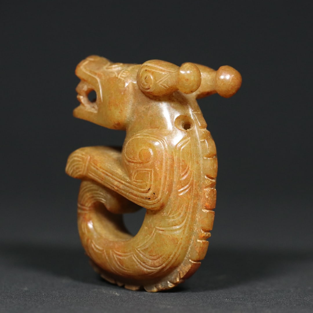 An Exquisite White Jade Dragon Pendant - 8