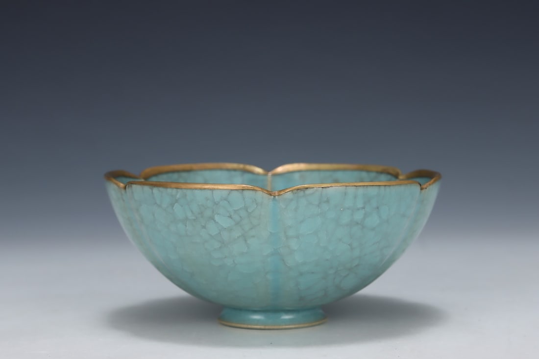 An Exquisite Ru yao Bowl - 3