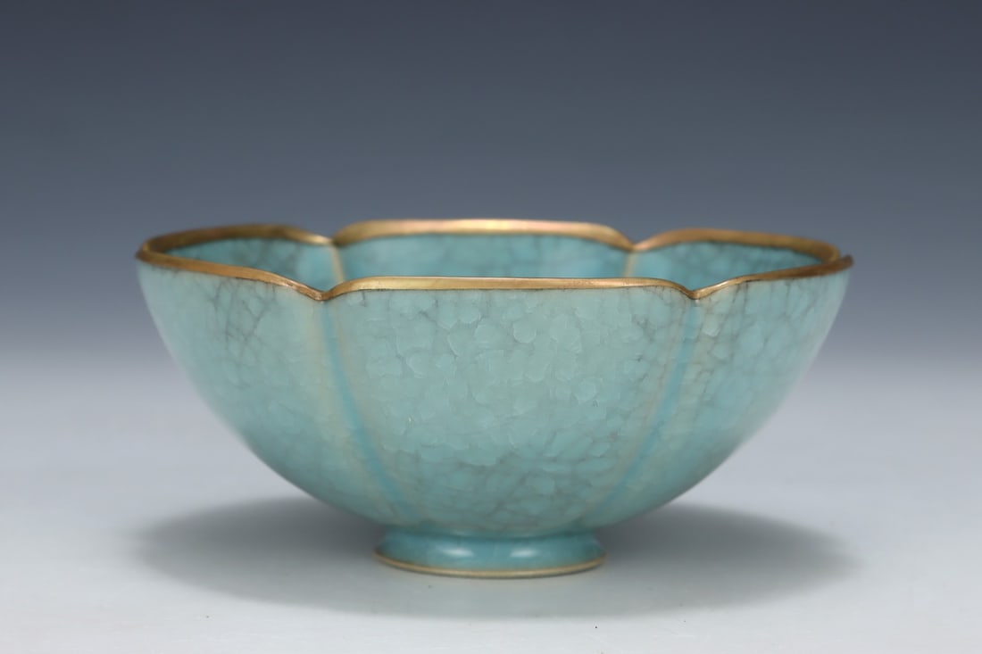 An Exquisite Ru yao Bowl - 4