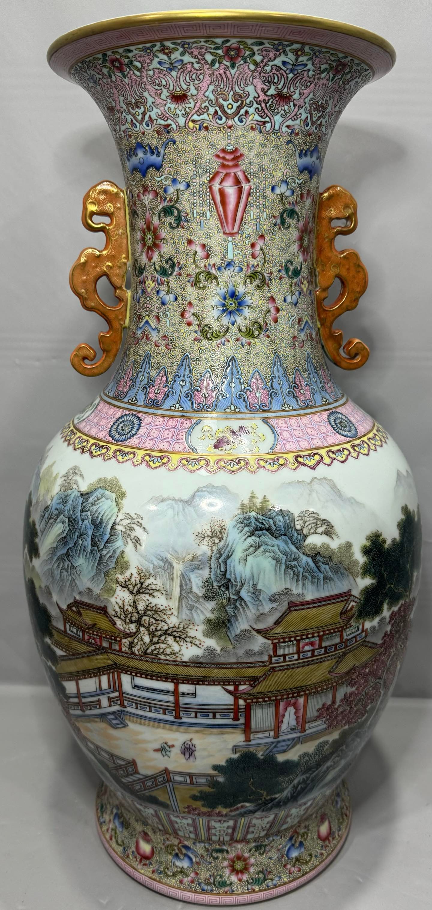 An Exquisite Enamel Lotus Pattern Landscape Pattern Double-Ears Vase - 8