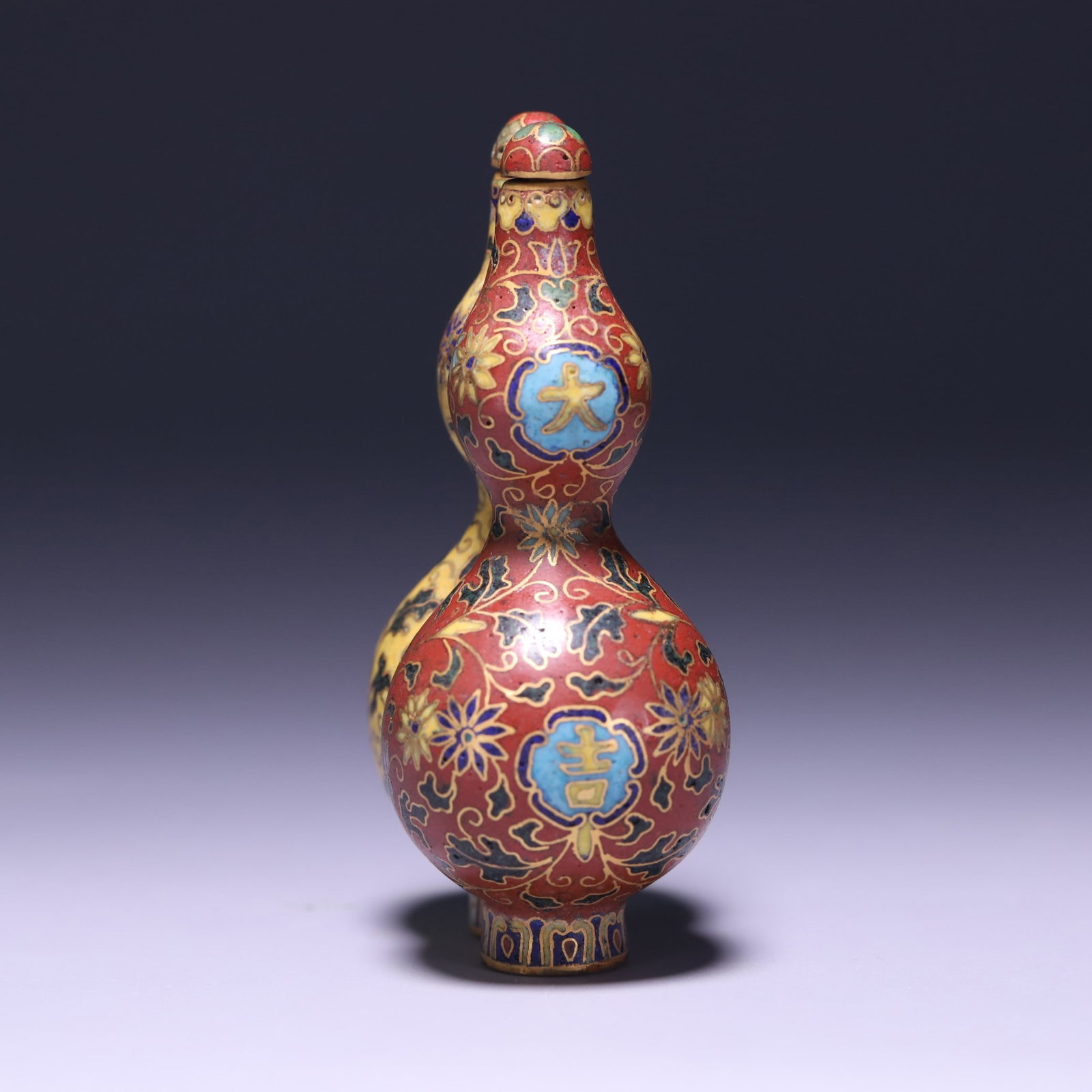 An Exquisite Cloisonne Lotus Pattern Gourd-Shaped Snuff Bottle - 4
